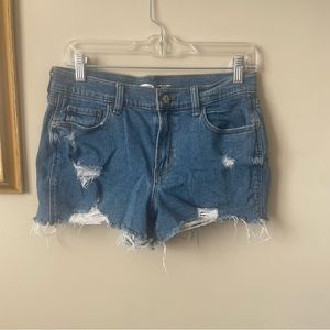 Mid-rise Boyfriend Jean shorts